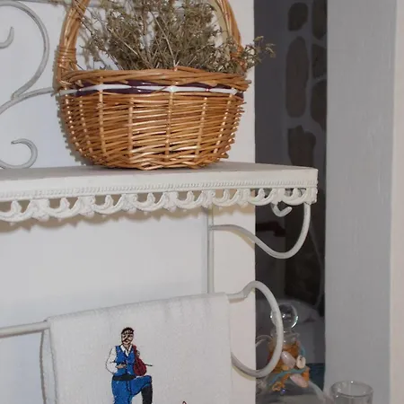 Daire Dimitra's Sea-crafts Boutique *